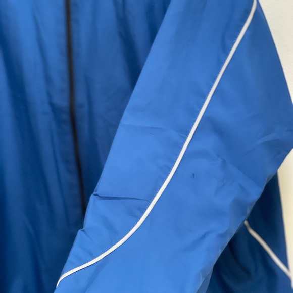 The North Face Light Windbreaker Jacket - Picture 5 of 9